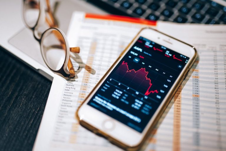 Q3 Reflections: Navigating Market Challenges, Interest Rates, and the Rise of AI