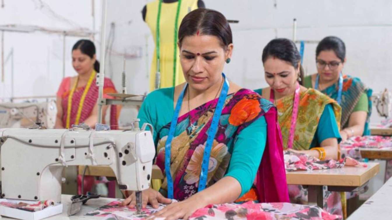 Top Schemes Pairing Mudra for Women